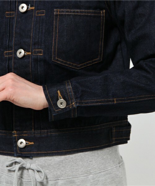 archives（アルシーヴ）の「タックGジャン（デニムジャケット・レディース・オフホワイト/ネイビー/ダークブルー・MEDIUM）」の8枚目の写真