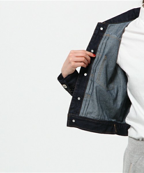 archives（アルシーヴ）の「タックGジャン（デニムジャケット・レディース・オフホワイト/ネイビー/ダークブルー・MEDIUM）」の11枚目の写真