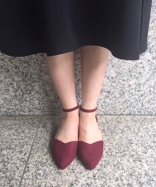 MAJESTIC LEGON(マジェスティックレゴン)の「【予約商品】ポインテッドハートカットパンプス(シューズ・レディース・カーキグリーン/ボルドー/ブラック・S/M/L)」の6枚目の写真