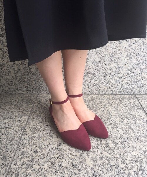 MAJESTIC LEGON(マジェスティックレゴン)の「【予約商品】ポインテッドハートカットパンプス(シューズ・レディース・カーキグリーン/ボルドー/ブラック・S/M/L)」の7枚目の写真