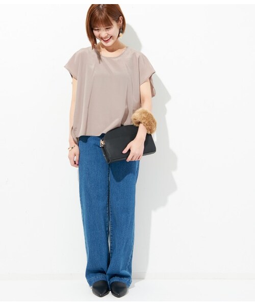 VIS(ビス)の「フェイクファーハンドルクラッチバッグ(バッグ・ブラック/ゴールド・F)」の11枚目の写真