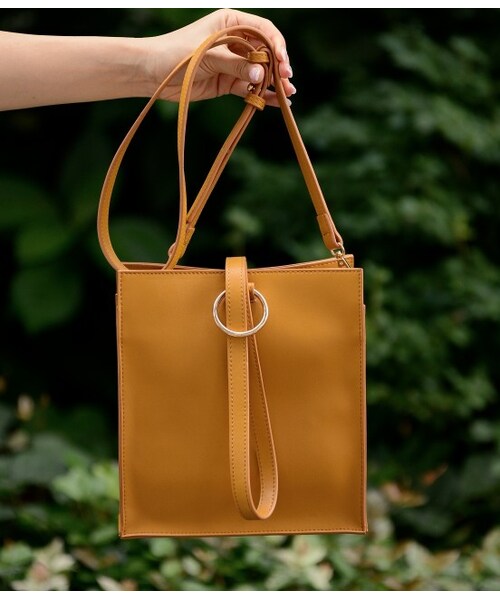 LE JUN（ルジュン）の「2WAYショルダーバッグ（バッグ・ブラック/ベージュ/イエロー・F）」の4枚目の写真