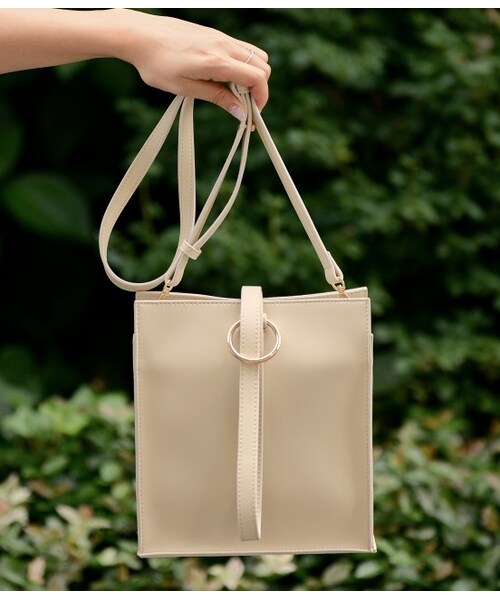 LE JUN（ルジュン）の「2WAYショルダーバッグ（バッグ・ブラック/ベージュ/イエロー・F）」の3枚目の写真