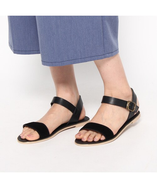 OZOC（オゾック）の「ハラコ風フラットサンダル（シューズ・レディース・ブラック/グレー・その他）」の7枚目の写真