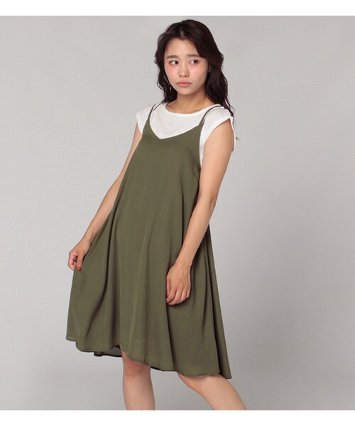 PAGEBOY(ページボーイ)の「キャミソールワンピース×テレコTシャツセット(ワンピース/ドレス・レディース・ブラック/レッド/カーキ)」の2枚目の写真