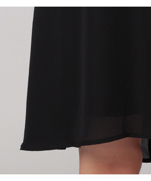 PAGEBOY(ページボーイ)の「キャミソールワンピース×テレコTシャツセット(ワンピース/ドレス・レディース・ブラック/レッド/カーキ)」の8枚目の写真