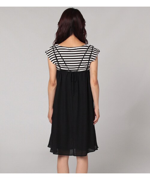 PAGEBOY(ページボーイ)の「キャミソールワンピース×テレコTシャツセット(ワンピース/ドレス・レディース・ブラック/レッド/カーキ)」の4枚目の写真