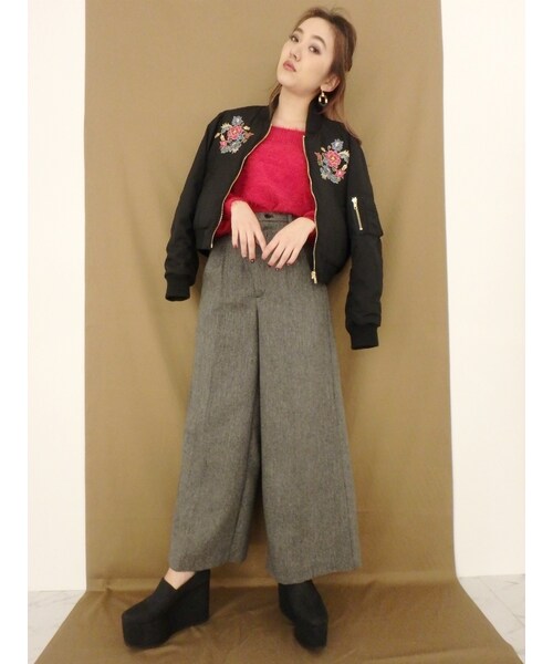 EVRIS（エヴリス）の「FLOWER刺繍MA-1（ジャケット/アウター・レディース・ブラック/ベージュ/カーキ）」の5枚目の写真