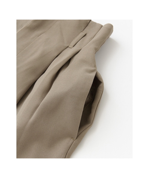 KBF(ケイビーエフ)の「KBF+ ウエストベルトボリュームパンツ(パンツ・レディース・D.PURPLE/BROWNBEIGE/D.NAVY・one)」の17枚目の写真