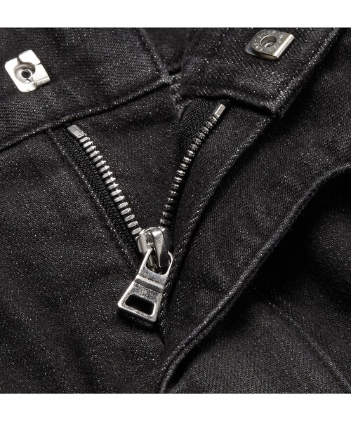 BALMAIN（バルマン）の「Balmain Slim-Fit Distressed Denim Biker Jeans（デニムパンツ・メンズ・Black・30/31/32/33/34/35）」の4枚目の写真