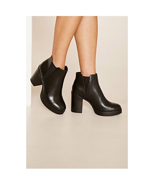 FOREVER 21（フォーエバー トゥエンティーワン）の「プラットフォームチェルシーブーツ（f21_shoes_boots・レディース・TAN/BLACK・5/5.5/6/6.5/7/7.5/8/8.5）」の2枚目の写真