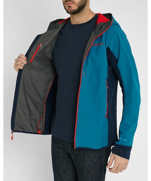 patagonia（パタゴニア）の「Blue Two-Tone Adze Hybrid Softshell