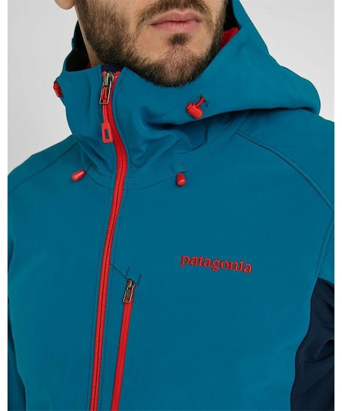 patagonia（パタゴニア）の「Blue Two-Tone Adze Hybrid Softshell