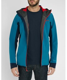patagonia（パタゴニア）の「Blue Two-Tone Adze Hybrid Softshell