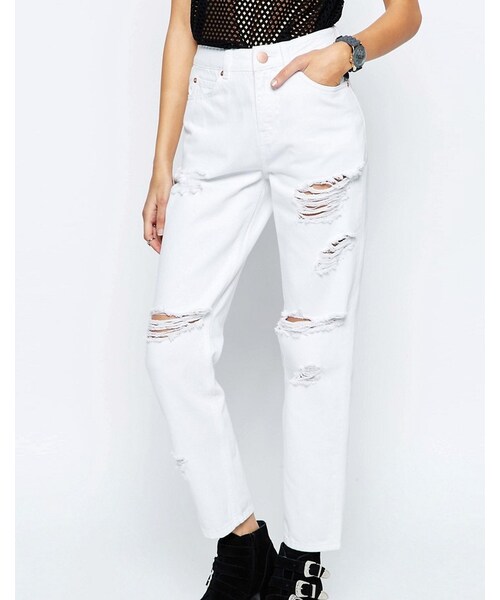asos（エイソス）の「ASOS ORIGINAL MOM Jeans In White With Extreme Rips（デニムパンツ・レディース・White・W25 L32）」の3枚目の写真