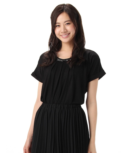 Honeys（ハニーズ）の「ビジュー付プルオーバー（カットソー・Tシャツ・レディース・オフ/クロ/コン/ボルドー・Ｍ/Ｌ）」の3枚目の写真