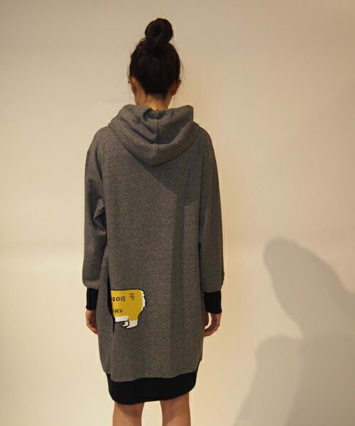 FRAPBOIS（フラボア）の「MIZMARUトレーナーワンピ（ワンピース・レディース・ブラック/グレー・1）」の3枚目の写真