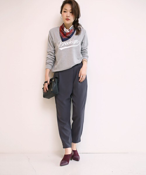 Bou Jeloud(ブージュルード)の「【AWカタログ掲載】とろみタックジョガーパンツ(その他パンツ・レディース・ブラック/チャコールグレー/カーキ・38/40)」の11枚目の写真