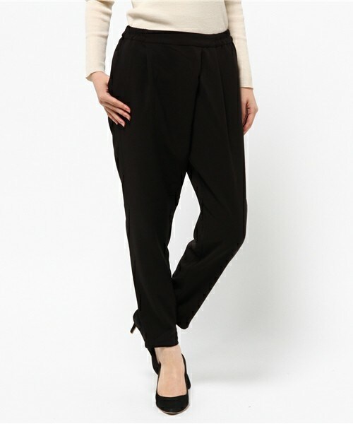 Bou Jeloud(ブージュルード)の「【AWカタログ掲載】とろみタックジョガーパンツ(その他パンツ・レディース・ブラック/チャコールグレー/カーキ・38/40)」の2枚目の写真