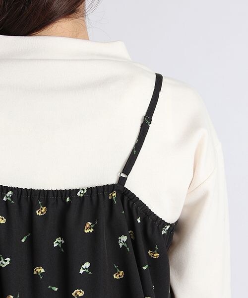 studio CLIP（スタディオクリップ）の「ポリエステルフラワーキャミセットプルオーバー（トップス・ブラック/ネイビー・M/L）」の11枚目の写真