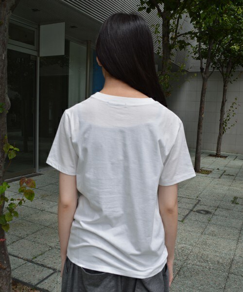 FRAPBOIS(フラボア)の「ベリーT(Tシャツ/カットソー・レディース・ホワイト/モスグリーン・1/2)」の6枚目の写真