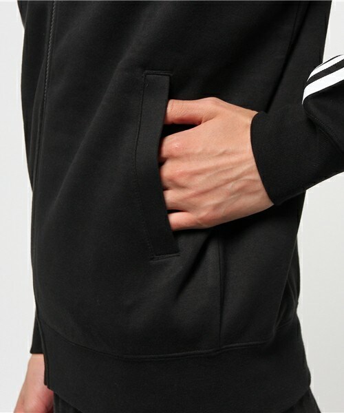 adidas Originals(アディダスオリジナルス)の「メンズ アディダス アディカラー トラックトップ adidas ADICOLOR TRACK TOP B10719(ジャージ・メンズ・ブラック・X-LARGE)」の8枚目の写真