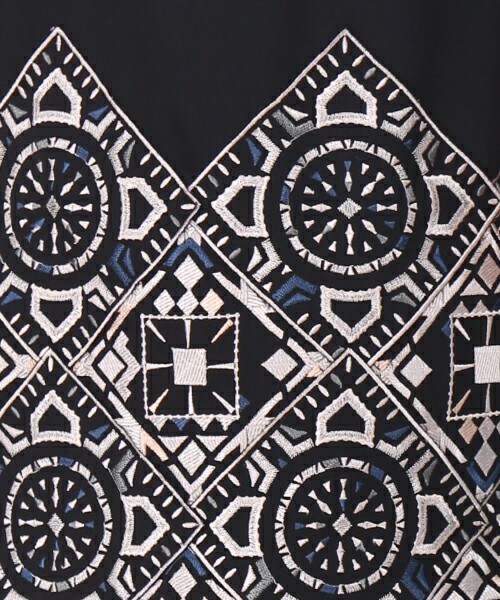 Bou Jeloud（ブージュルード）の「刺繍パッチワークタイトスカート（スカート・レディース・ブラック/マスタード・38）」の7枚目の写真