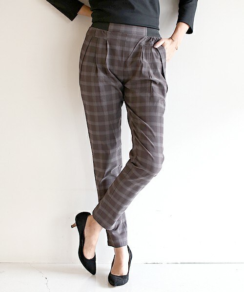 Bou Jeloud（ブージュルード）の「【セール除外品】ハイテンションタックパンツ（フル丈）（その他パンツ・レディース・ブラック/カーキ/ネイビー/キャメル/A/B/ベージュ/オリーブ/C・36/38/40）」の8枚目の写真