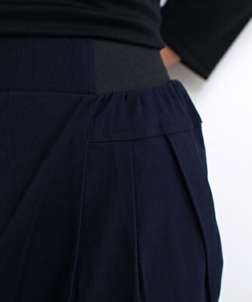 Bou Jeloud（ブージュルード）の「【セール除外品】ハイテンションタックパンツ（フル丈）（その他パンツ・レディース・ブラック/カーキ/ネイビー/キャメル/A/B/ベージュ/オリーブ/C・36/38/40）」の20枚目の写真