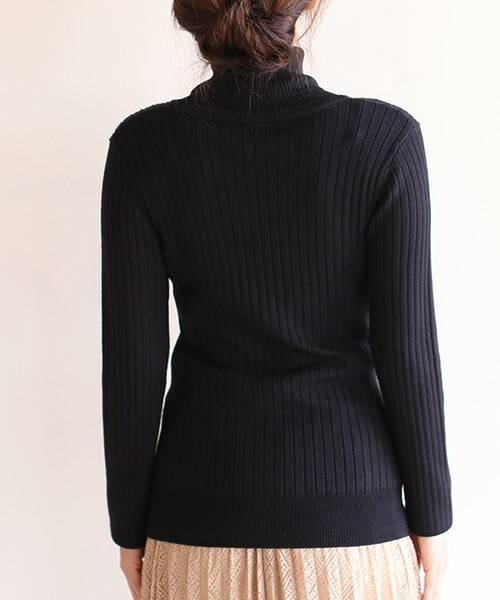 Bou Jeloud（ブージュルード）の「【AWカタログ掲載】ツインヒートリブタートル（ニット/セーター・レディース・オフホワイト/ブラック/ダークブルー/キャメル/ボルドー・FREE）」の16枚目の写真