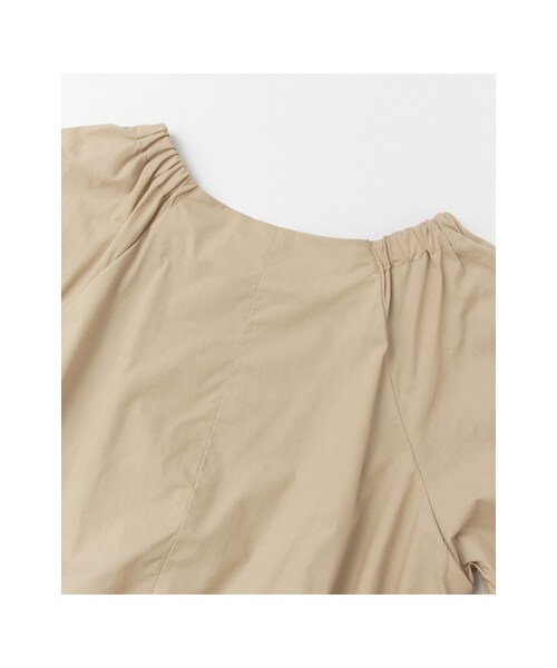 KBF（ケイビーエフ）の「KBF+ 裾バルーンブラウス（トップス・レディース・BEIGE/OFF/D.NAVY・one）」の21枚目の写真