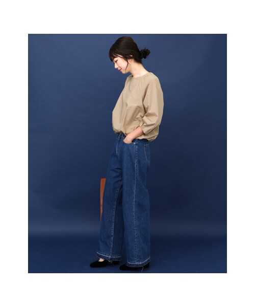 KBF（ケイビーエフ）の「KBF+ 裾バルーンブラウス（トップス・レディース・BEIGE/OFF/D.NAVY・one）」の13枚目の写真