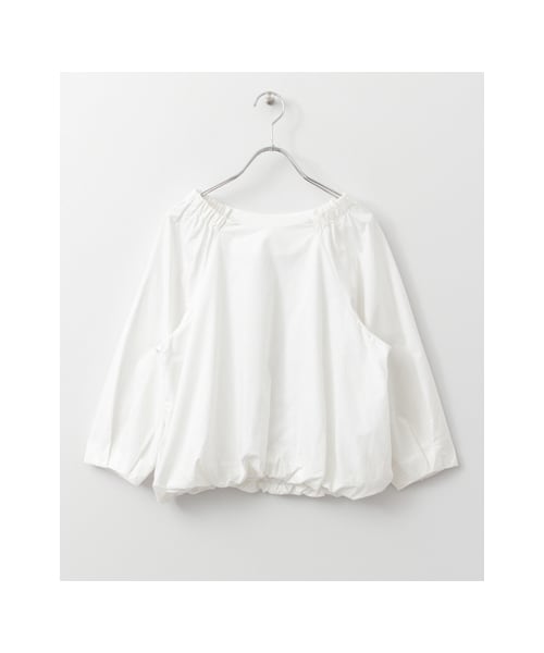 KBF（ケイビーエフ）の「KBF+ 裾バルーンブラウス（トップス・レディース・BEIGE/OFF/D.NAVY・one）」の2枚目の写真