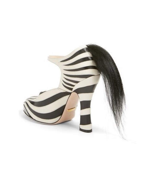 GUCCI（グッチ）の「Gucci 'Lesley' Zebra Stripe Pump (Women)（パンプス・レディース・Zebra Leather・Regular 6US / 36EU/Regular 7.5US / 37.5EU/Regular 7US / 37EU/Regular 8.5US / 38.5EU/Regular 8US / 38EU/Regular 9.5US / 39.5EU）」の3枚目の写真