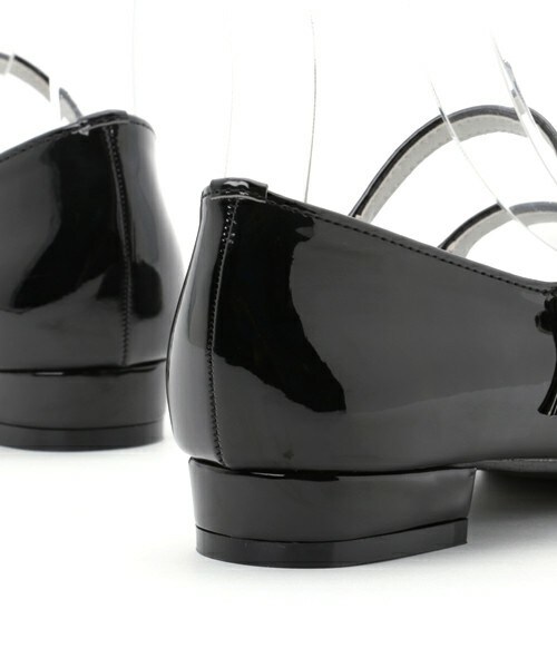 archives（アルシーヴ）の「ダブルストラップパンプス（パンプス・レディース・アイボリー/ブラック/レッド・MEDIUM/LARGE）」の10枚目の写真