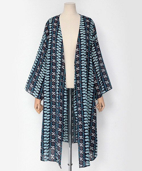 DHOLIC（ディーホリック）の「リーフパターンミディアムガウン（その他トップス・レディース・アイボリー/ネイビー・FREE）」の2枚目の写真