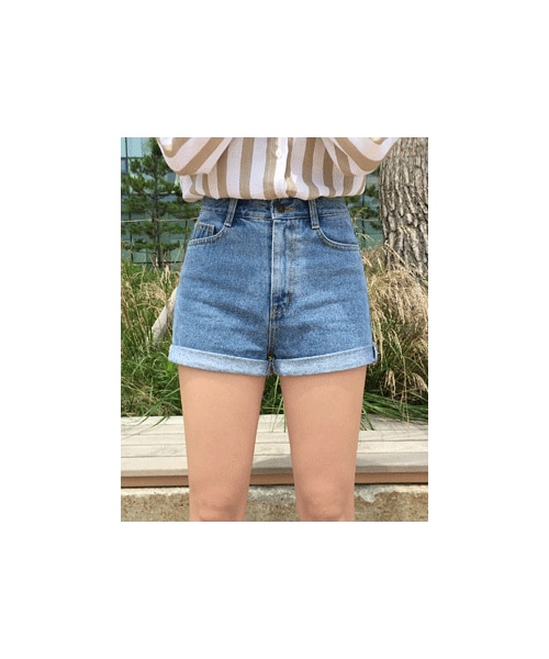 Flymodel フライモデル の ロールアップ裾ウォッシングデニムショートパンツ P0000qcz Tシャツ カットソー Wear Flymodel フライモデル の ロールアップ裾ウォッシングデニムショートパンツ P0000qcz Tシャツ カットソー Wear