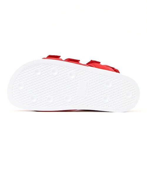 adidas(アディダス)の「ウィメンズ アディダス アディレッタ サンダル スポサン ADILETTE SANDAL W S75380(サンダル・レディース・レッド・22.5cm/23.5cm/24.5cm)」の3枚目の写真