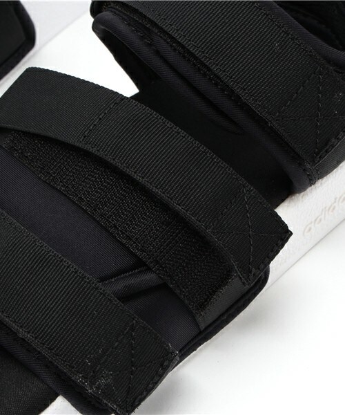 adidas（アディダス）の「ウィメンズ アディダス アディレッタ スポーツサンダル adidas ADILETTE SANDAL W S75382（サンダル・レディース・ブラック・22.5cm/23.5cm）」の7枚目の写真