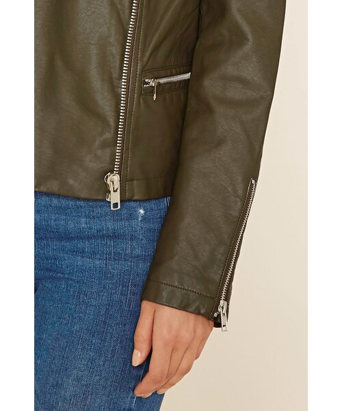 FOREVER 21（フォーエバー トゥエンティーワン）の「FOREVER 21 Faux Leather Moto Jacket（ライダースジャケット・レディース・Black/Pink/Green・S/M/L）」の5枚目の写真