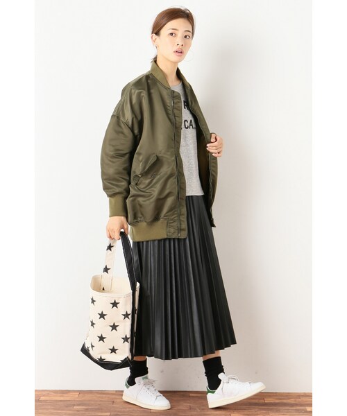 JOURNAL STANDARD（ジャーナルスタンダード）の「《予約》ナイロンツイルビッグMA1◆（ジャケット/アウター・ブラック/カーキ/ボルドー・フリー）」の5枚目の写真