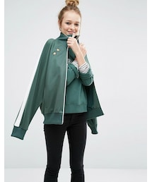 FRED PERRY（フレッドペリー）の「Fred Perry Bella Freud Star