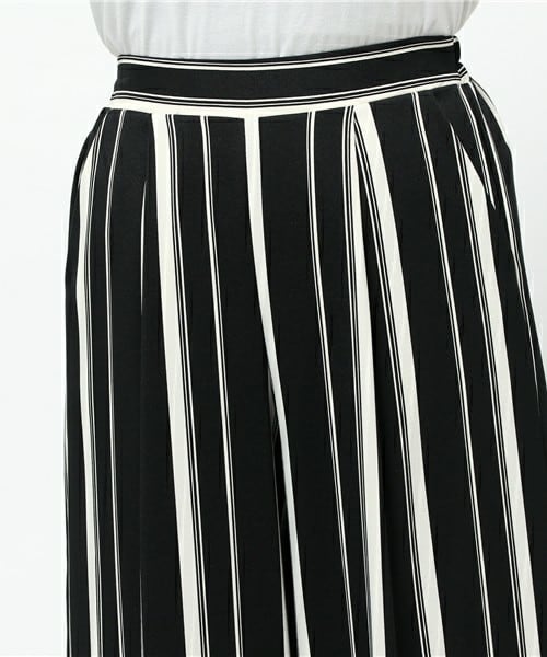 archives（アルシーヴ）の「ストライプワイドパンツ（その他パンツ・レディース・オフホワイト/ブラック・MEDIUM）」の6枚目の写真