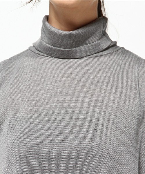 actuel（アクチュエル）の「moistタートルノースリーブニット（ニット/セーター・レディース・ブラック/グレー/バーガンディー・FREE）」の6枚目の写真