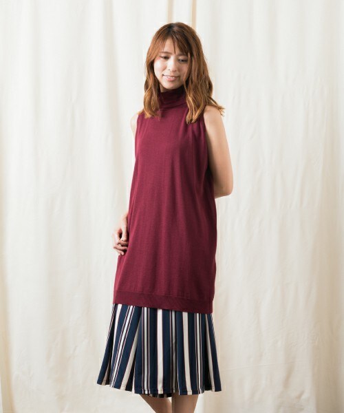 actuel（アクチュエル）の「moistタートルノースリーブニット（ニット/セーター・レディース・ブラック/グレー/バーガンディー・FREE）」の3枚目の写真