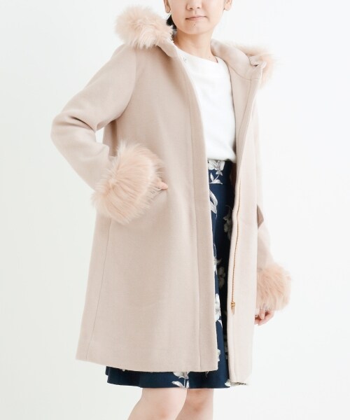 MAJESTIC LEGON（マジェスティックレゴン）の「【予約商品★ポイント5倍中!!】ファー付フードコート（ジャケット/アウター・レディース・アイボリー/ピンク/ブルー/グレー・S(7号)/M(9号)）」の4枚目の写真