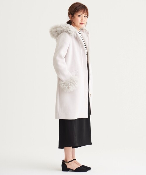 MAJESTIC LEGON（マジェスティックレゴン）の「【予約商品★ポイント5倍中!!】ファー付フードコート（ジャケット/アウター・レディース・アイボリー/ピンク/ブルー/グレー・S(7号)/M(9号)）」の7枚目の写真