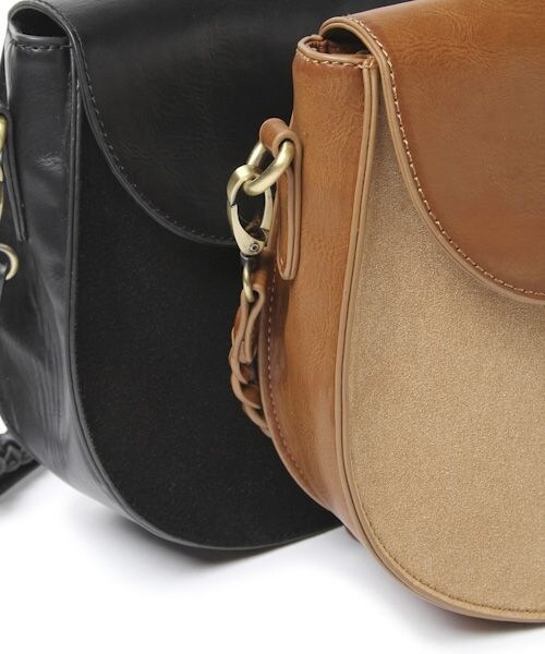 studio CLIP（スタディオクリップ）の「サドル編み込みショルダーバッグ（バッグ・ブラック/キャメル・F）」の17枚目の写真