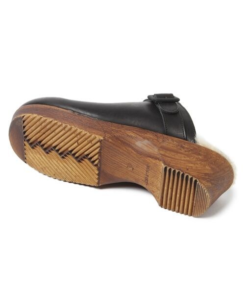 studio CLIP（スタディオクリップ）の「フェイクレザーファー付きサボ（シューズ・ブラック/キャメル・M/L）」の10枚目の写真