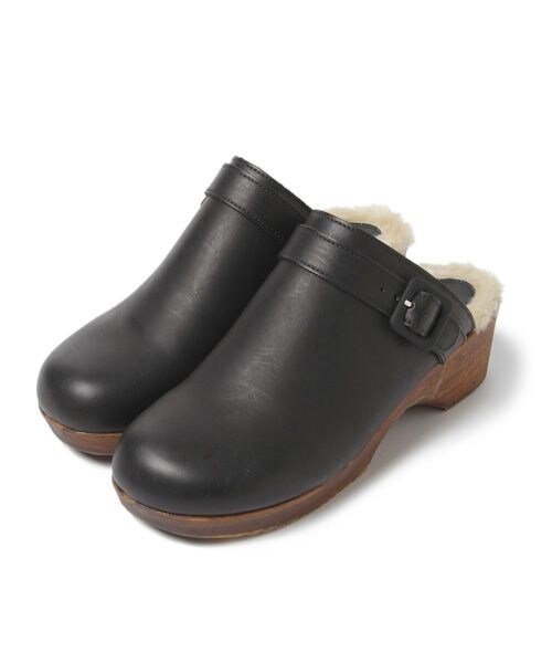 studio CLIP（スタディオクリップ）の「フェイクレザーファー付きサボ（シューズ・ブラック/キャメル・M/L）」の6枚目の写真